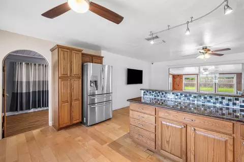 Kitchen - 5709 SE Indigo Ave, Stuart, FL 34997 photo 3 of 4