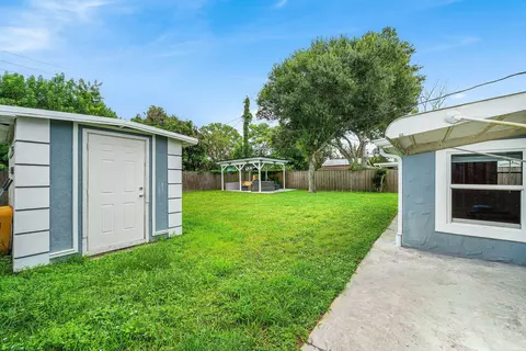 Exterior - 5709 SE Indigo Ave, Stuart, FL 34997 photo 7 of 7