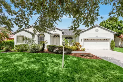 4220 NW 90th Ter, Coral Springs, FL 33065