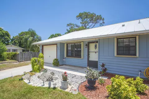 7590 58th Ct, Vero Beach, FL 32967