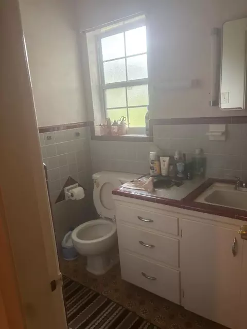 Bath - 7737 Big Mac Dr, Sebring, FL 33876 photo 2 of 2