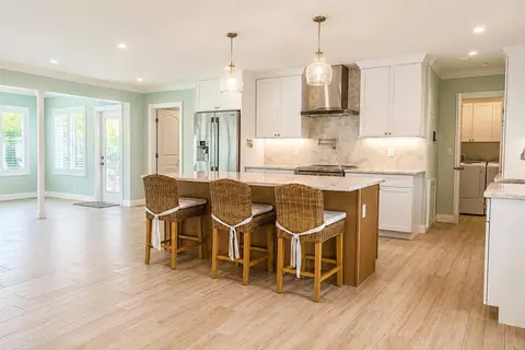 Kitchen - 2832 NE 34th St, Lighthouse Point, FL 33064 photo 1 of 8