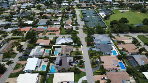 View/Area - 2832 NE 34th St, Lighthouse Point, FL 33064 photo 9 of 9