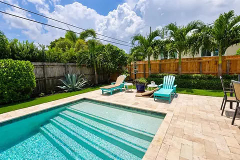 Exterior - 2832 NE 34th St, Lighthouse Point, FL 33064 photo 10 of 11