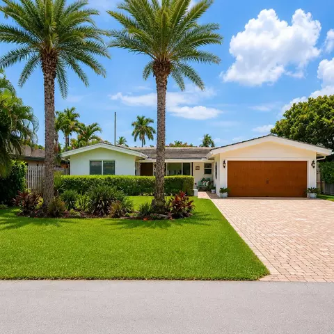 Exterior - 2832 NE 34th St, Lighthouse Point, FL 33064 photo 1 of 11