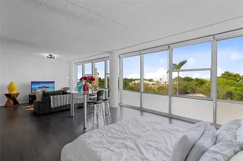 900 Bay Dr #303, Miami Beach, FL 33141