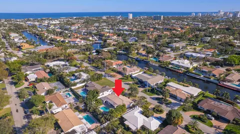 View/Area - 2205 NE 30th St, Lighthouse Point, FL 33064 photo 2 of 2