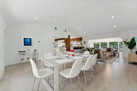 Dining - 2205 NE 30th St, Lighthouse Point, FL 33064 photo 1 of 2