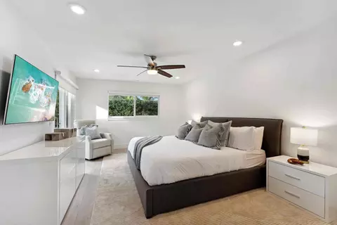 Bedroom - 2205 NE 30th St, Lighthouse Point, FL 33064 photo 1 of 6