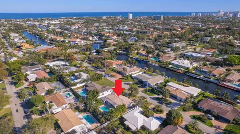 View/Area - 2205 NE 30th St, Lighthouse Point, FL 33064 photo 2 of 2