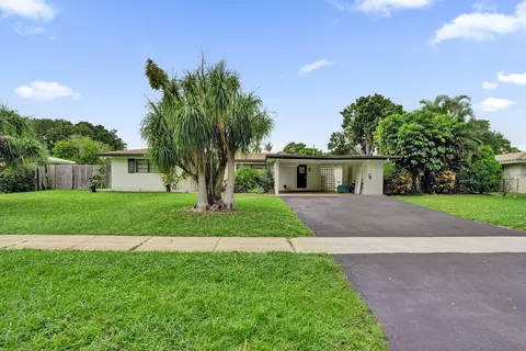 885 Azalea Ct, Plantation, FL 33317