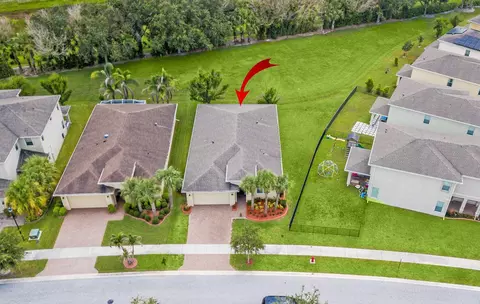 1332 NW Leonardo Cir, Port Saint Lucie, FL 34986