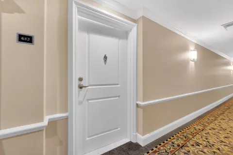 403 S Sapodilla Ave #612, West Palm Beach, FL 33401