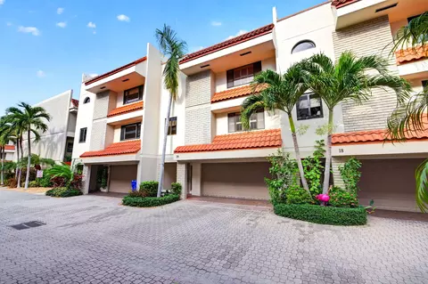 1401 NE 9th St #20, Fort Lauderdale, FL 33304