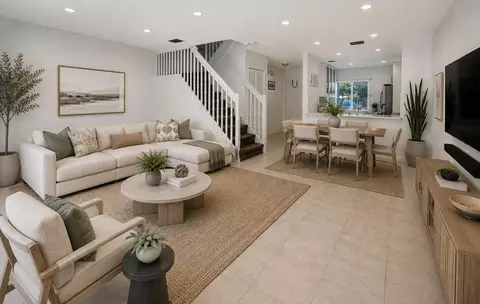 552 NW 208th Ter, Pembroke Pines, FL 33029