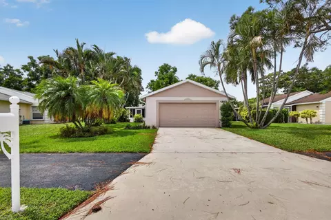 1252 Pine Sage Cir, West Palm Beach, FL 33409