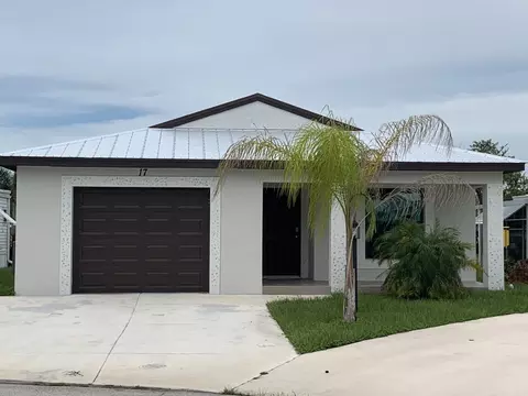 17 El Portal Ln, Port Saint Lucie, FL 34952