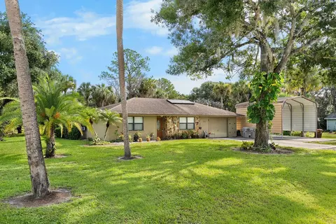 3596 12th St SW, Vero Beach, FL 32968