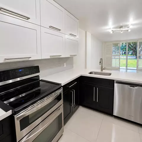 117 Royal Park Dr #1H, Oakland Park, FL 33309
