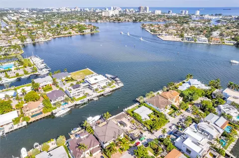 1725 SE 13th St, Fort Lauderdale, FL 33316