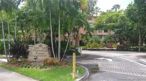7451 NW 16th St #104, Plantation, FL 33313