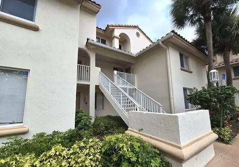 13106 Glenmoor Dr #131, West Palm Beach, FL 33409