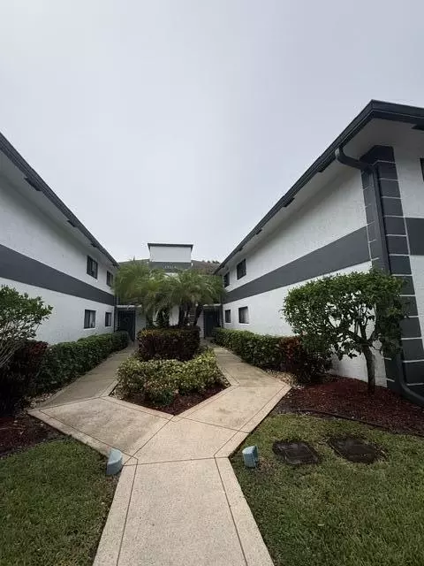 15364 Lakes Of Delray Blvd #49, Delray Beach, FL 33484