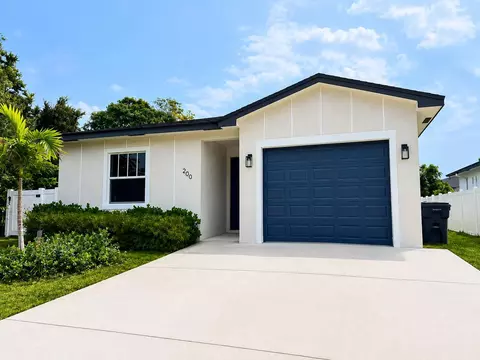 200 Marie Dr, West Palm Beach, FL 33415