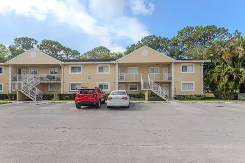 2007 Palm Beach Trace Dr #2007, Royal Palm Beach, FL 33411