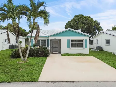 6805 NW 75th Ct, Tamarac, FL 33321