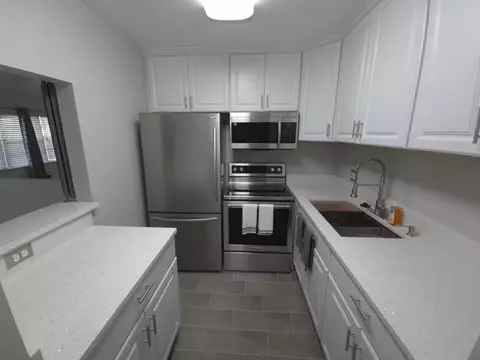 208 Kent M, West Palm Beach, FL 33417