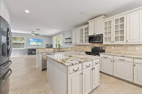 Kitchen - 1428 SE Summit Trl, Stuart, FL 34997 photo 1 of 3
