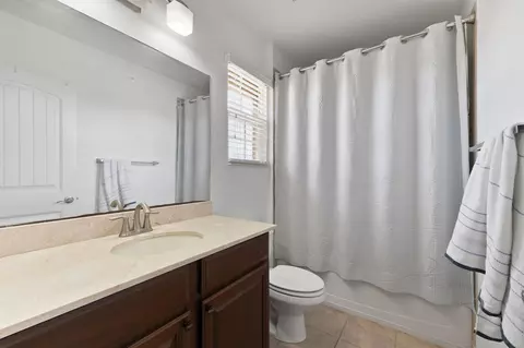 Bath - 1428 SE Summit Trl, Stuart, FL 34997 photo 6 of 6
