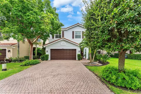 8421 Calabria Lakes Dr, Boynton Beach, FL 33473