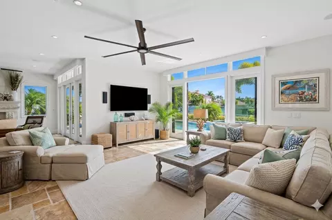 Living - 4930 NE 27th Ter, Lighthouse Point, FL 33064 photo 2 of 3