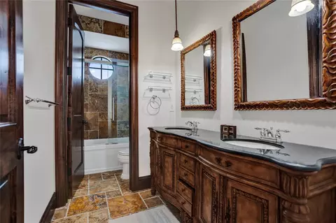 Bath - 4930 NE 27th Ter, Lighthouse Point, FL 33064 photo 1 of 4