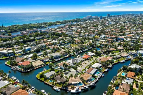 View/Area - 4930 NE 27th Ter, Lighthouse Point, FL 33064 photo 6 of 7