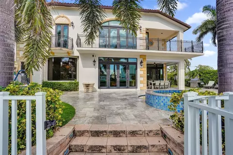 Exterior - 4930 NE 27th Ter, Lighthouse Point, FL 33064 photo 6 of 19