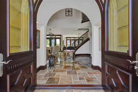 Entry Way - 4930 NE 27th Ter, Lighthouse Point, FL 33064 photo 1 of 5