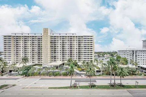 5601 Collins Ave, Miami Beach, FL 33140