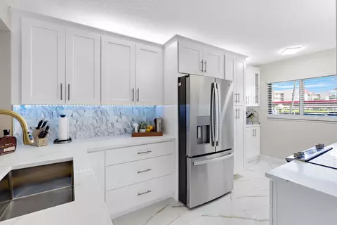 23277 Barwood Ln N #107, Boca Raton, FL 33428