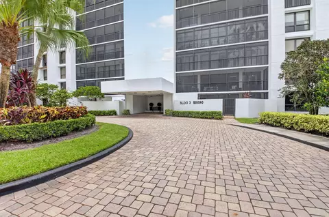 20090 Boca West Dr #BOCA, Boca Raton, FL 33434
