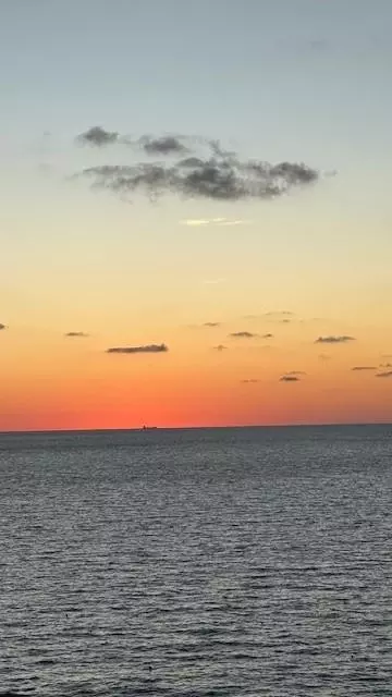 4100 Galt Ocean Dr #904, Fort Lauderdale, FL 33308