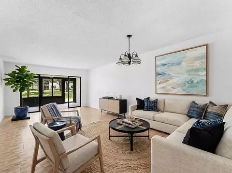 3349 Lucerne Park Dr, Greenacres, FL 33467
