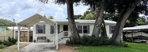 5192 Amy Ln, Fort Pierce, FL 34946