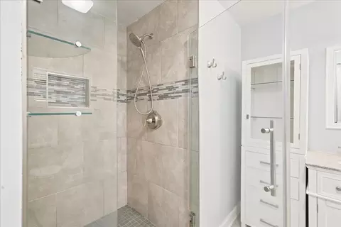 Bath - 1740 Vally Rd, Grant Valkaria, FL 32950 photo 2 of 4