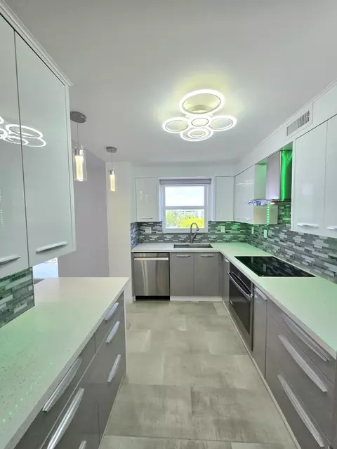 137 Golden Isles Dr #414, Hallandale Beach, FL 33009