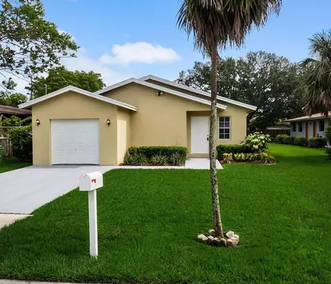 1136 NW 5th Ct, Fort Lauderdale, FL 33311