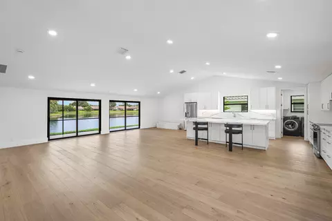 5665 Aspen Ridge Cir, Delray Beach, FL 33484