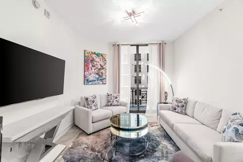 701 S Olive Ave #807, West Palm Beach, FL 33401